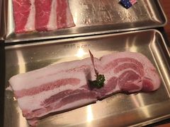 -轻烧烤肉(光谷步行街店)