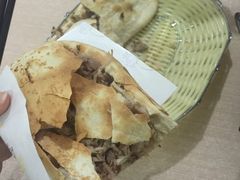 熏肉火烧-宝光熏肉鞋底火烧(新街口店)
