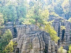 -梭布垭石林景区