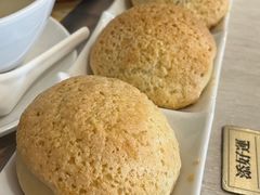 酥皮焗叉烧包-添好运点心专门店(深水埗店)