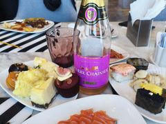 -万达文华酒店·48F云端窗景美食汇自助餐厅