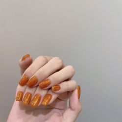 -花岐款式专研健康美甲沙龙
