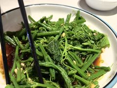 -刘胖子家常菜·蹄花焖藕(中央花园店)