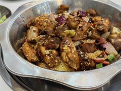 -休记光头香辣蟹干锅(绵竹店)
