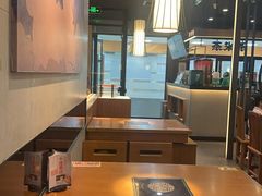 -呷哺呷哺(常营华联店)