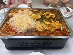 -在巷子里的烤肉店·螺蛳粉烤鱼·牛蛙(和美城店)