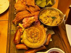 -LENBACH兰巴赫西餐啤酒坊(大连东港店)