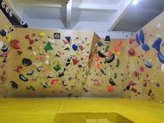 -问山MountQuest攀岩馆