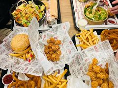 -The Habit Burger Grill 哈比特汉堡(世博店)
