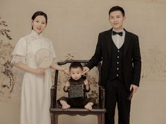 -经典婚纱摄影美学馆·私人定制