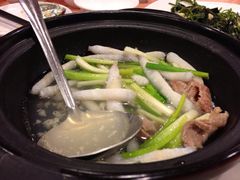 骨鳝炖沙虫汤-御唐府海珊瑚主题餐厅