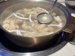 -喃喃椰·糟粕醋·椰子鸡火锅(七堡花园店)