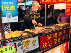 -六合夜市