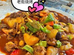 -布尔津河堤夜市