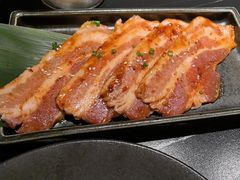 -山川小町·极番烧肉(新地假日广场店)
