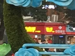 -张鸭子重庆特产卤味小吃(未来国际店)