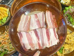 -阿山卓·野生菌火锅·纳西火塘烤肉