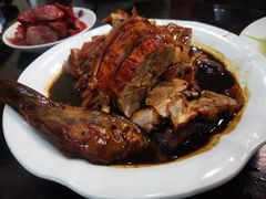 -余杨鸭鸭餐厅