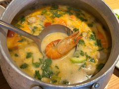 -大头虾越式风味餐厅(光明广场店)