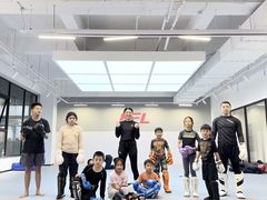 -EFL巴西柔术·综合格斗·泰拳·少儿体能训练(虹桥德必馆)