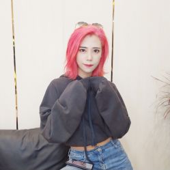 -V HAIR SALON造型