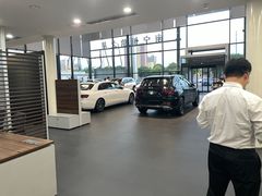 -南宁恒信之星奔驰4S店(西乡塘店)