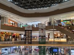 -上海来福士广场