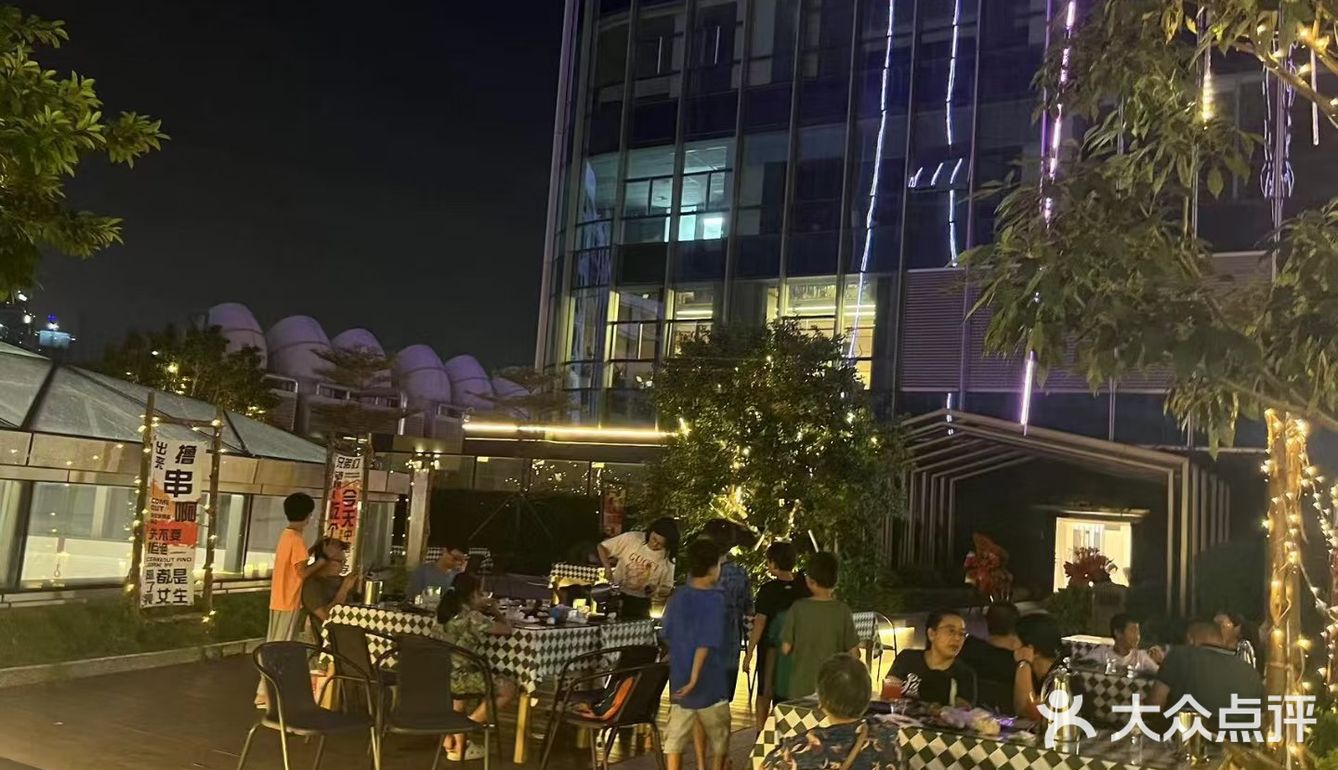 烟火音乐烤吧.夜生活的完美融合