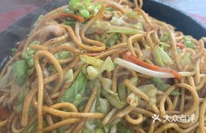 Iron Plate Grilled Noodles