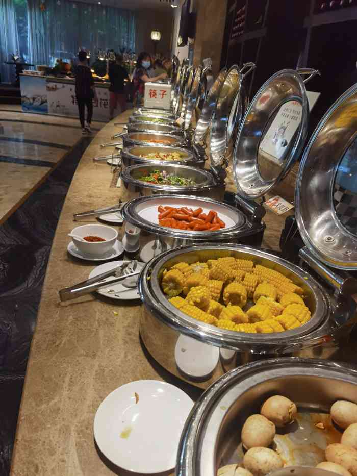自贡汇东大酒店-"每次回来家里人偶尔会选择去那里住.卫生和.
