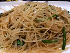 酸辣土豆丝-撒拉花儿·新疆菜·清真(太阳宫店)