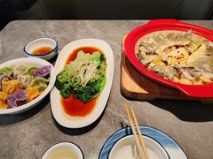 油淋罗马生菜-1937青岛老味道·海肠捞饭·青岛菜(大鲍岛栈桥店)