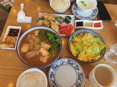 -峇峇娘马来西亚餐厅(望京SOHO店)