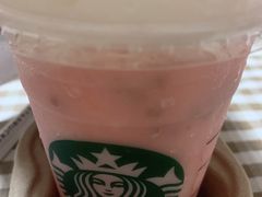 -星巴克臻选(莘庄仲盛店)