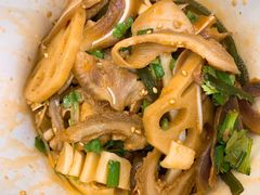 猪耳朵-留夫鸭(巴黎春天宝山店)