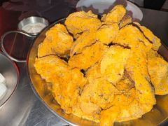 -BHC炸鸡(明洞总店)