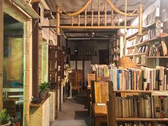 -斯多格书乡(北京大学畅春园店)