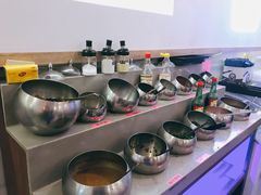 -毛辣果·贵州红酸汤牛肉火锅(西单店)