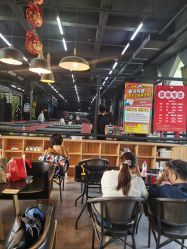 -零重力蹦床空间·滑梯·海洋球·团建(奥特莱斯店)