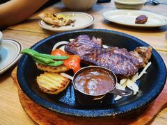 -玛格萝妮比萨屋(四平店)