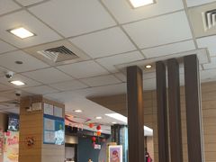 -麦当劳(乳山路店)