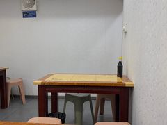 -覃肥叔桂林米粉(粮道街店)