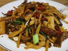 酸笋炒大肠-牛八宝桂林米粉(八里庄店)