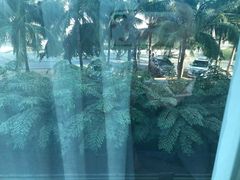-三亚凤凰机场海航快捷酒店