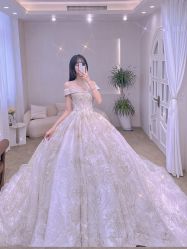 -洋洋婚纱品牌集合店