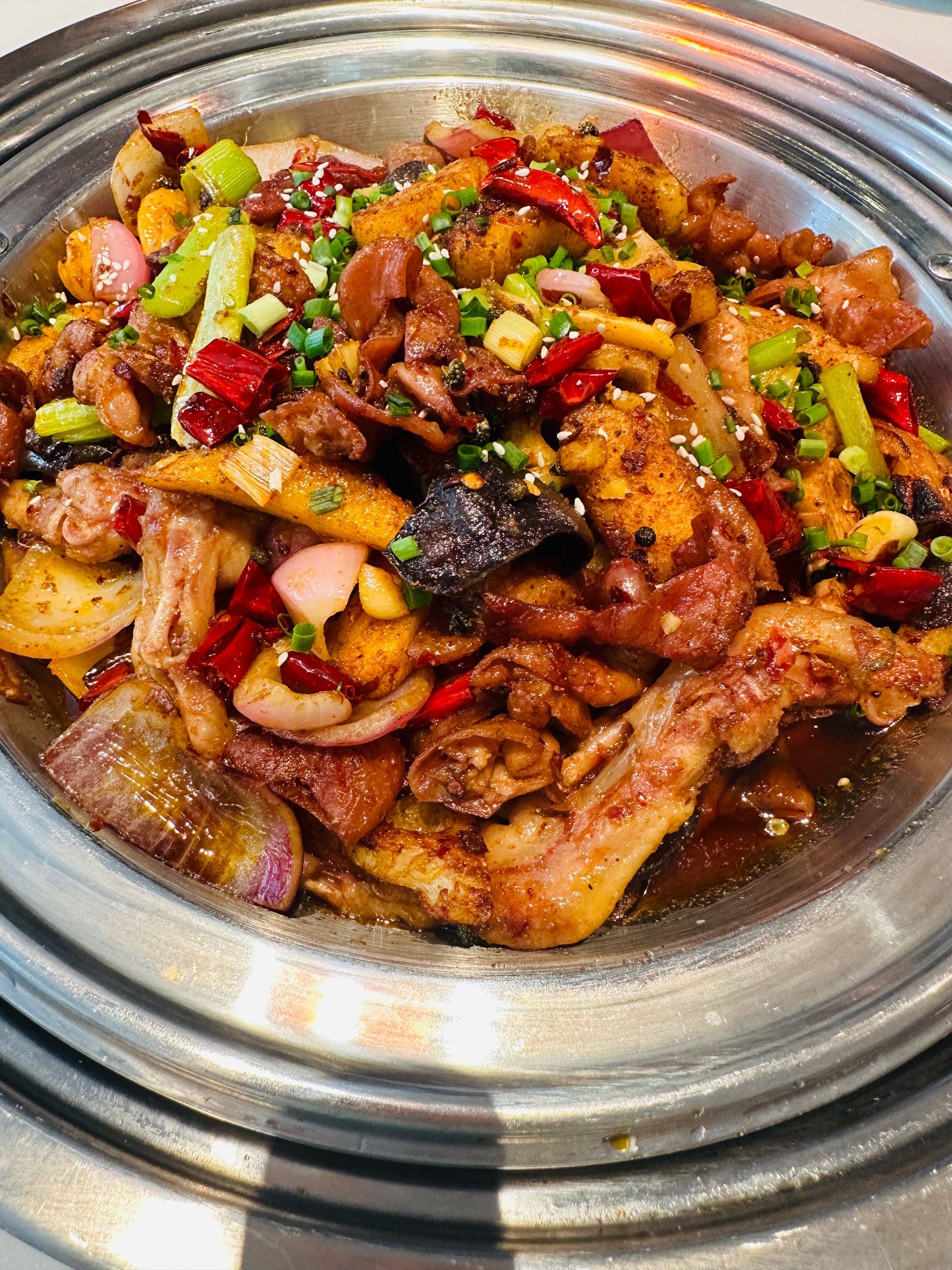 您的麻辣干锅,已上桌!