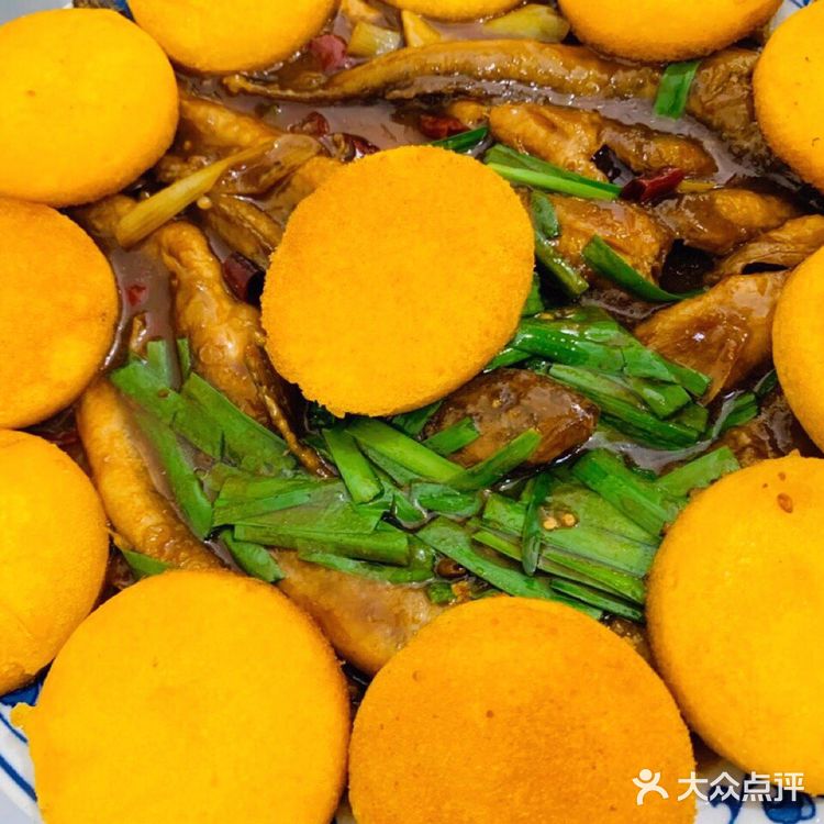 跟闺蜜两人出来玩，选择了黄金海岸的环境，各方面都还不