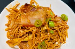 Braised Bamboo Shoots with Preserved Pork