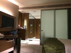 -上海滴水湖皇冠假日酒店