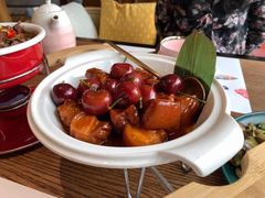 车厘子烧五花肉-甜阿姨·天台花园私房菜(万松园店)